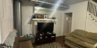 Four Bedroom House in Oakland! Gallery 3