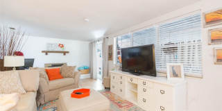 4206 W WISCONSIN AVENUE Gallery 20