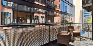 154 W Hubbard Street Gallery 24