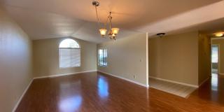 Single Story Beautiful Bay View Home Gallery 4