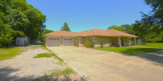 SPACIOUS Family Home for Lease – 201 W. Oak Street, Eustace, TX 75124 Gallery 1