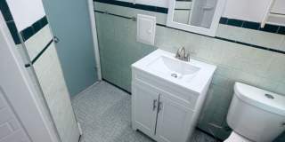 A Single family home with Garage in Garfield Heights Gallery 18