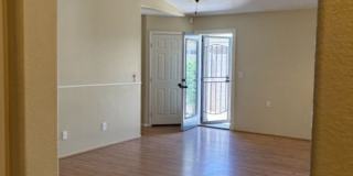 LOVELY SINGLE LEVEL 3 BEDROOM W/DEN 2 BATH PEORIA HOME VERY CLEAN! Gallery 25