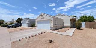 2824 W ANGELA Drive Gallery 1