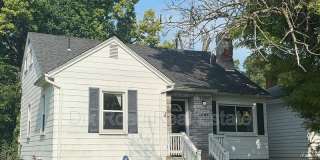 4045 Old Riverside Drive Gallery 1
