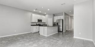 Townhome in Great Location! Gallery 8