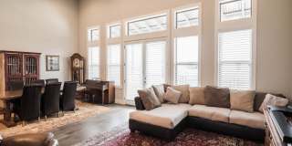 2/2/1 Condo in Town Creek / Walk to Dos Rios / Community Pool/Fridge, Washer & Dryer Included / Balcony / NBISD *2 weeks free rent* Gallery 9