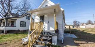 A Great 2BD/1.5BA Single Family Home That Has Been Recently Renovated Gallery 1