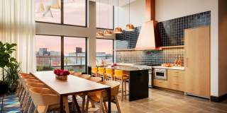 1135 W Van Buren St Gallery 11