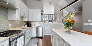 1527 W Pearson Street Gallery 7