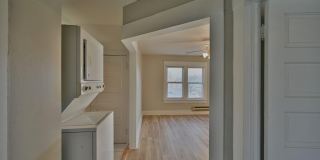 2211 Brown Avenue Gallery 6