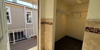 Updated 4BR / 2 Bath Home with off-street parking! Gallery 33