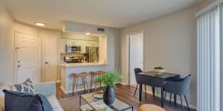 The Crest on Hampton Hollow Gallery 38