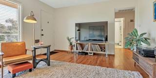 Charming Cottage in College East - Available Beginning of July 2026 Gallery 11