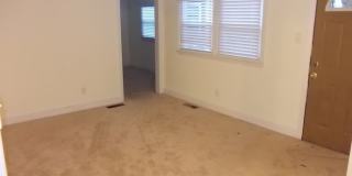 Updated 2 Bedroom Ranch in Graham Heights Gallery 11