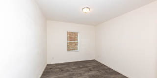 1812 Washington Street Gallery 17