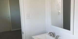 4102 W Rose Ln Gallery 12
