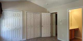 Pristine Townhome located in Caldwell Station. Gallery 12