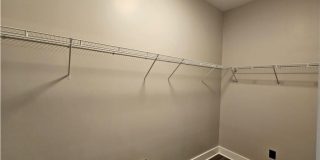 198 Wellington Street SW Gallery 29
