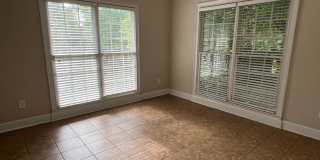 714 Berry Lane Gallery 22