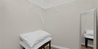 3140 BRITANNIA Boulevard Gallery 33