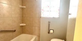 3420 Fairlane Gallery 13