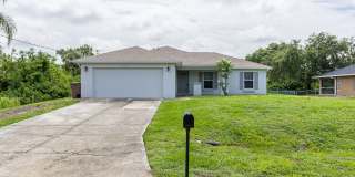 3/2 Single Family home freshly painted interior and exterior Gallery 3