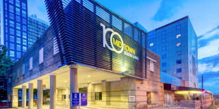 100 Midtown Gallery 33