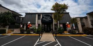 Vintage at Oak Hill Gallery 200