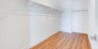 2231 South Western Avenue Gallery 22
