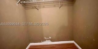 3300 Spanish Moss Ter Gallery 20