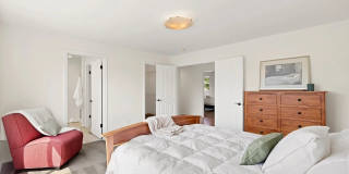 Charming 3-Bedroom Home in Magnuson Place Gallery 16