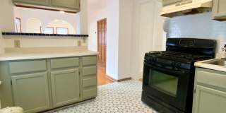 835 Margaret St Gallery 1