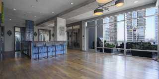 1100 S Hope St Gallery 9