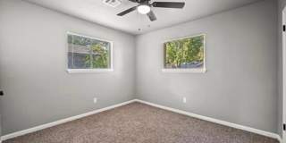 Beautiful Renovated 3 Bedroom Ready Late May Gallery 16