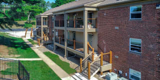 London Towers Gallery 26