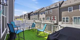 18359 MOSS GARDEN Road Gallery 15