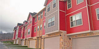 213 S Rolling Woods Way Gallery 1