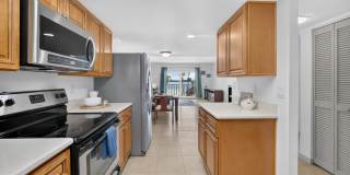 Beautiful Furnished Riverfront Condo Beautiful Furnished Riverfront Condo Gallery 10
