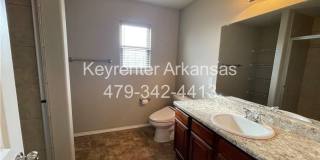 Spacious 3-Bedroom Springdale Home with Fenced Yard Gallery 12