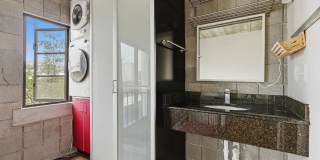 Modern Pet-Friendly 1-Bedroom Condo in Prime Salt Lake City Location with In-Unit Washer/Dryer & Stainless Steel Appliances Gallery 10