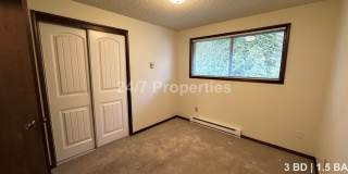 Cute 3 BD | 1.5 BA Home in Lake Oswego - Lake Access! Cute 3 BD | 1.5 BA Home in Lake Oswego - Lake Access! Gallery 10