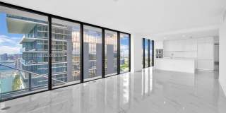 Island Bay Gallery 12