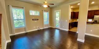 3 Bedroom 2.5 Bathroom Detached Condo in South Austin!! Gallery 7