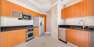 LUXURY Penthouse featuring a Custom Private Wine Cellar LUXURY Penthouse featuring a Custom Private Wine Cellar Gallery 7
