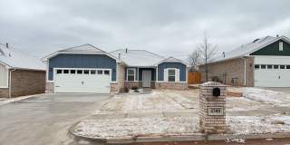 3 Bedroom 2 Bathroom 2 Car Garage Home in Oakdale School District Gallery 1