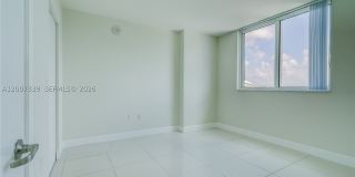 1871 NW S River Dr Gallery 22
