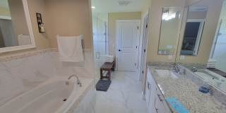 Charming 4BR House in Lehigh Acres Gallery 9