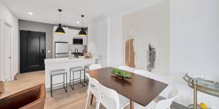 Triangle Square Gallery 1