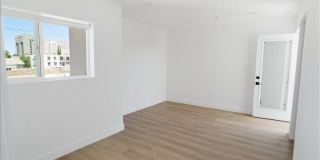 14167 Calvert St Gallery 16